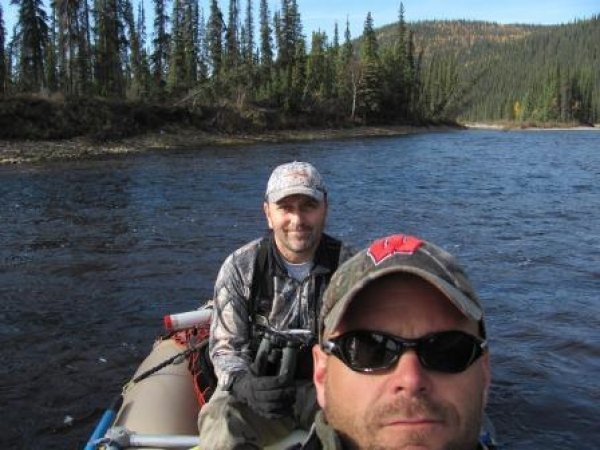 5718dave_and_brent_on_the_river.jpg