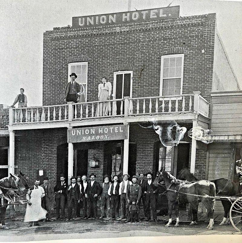 800px-Union_Hotel_after_built_1870_Dayton.jpg