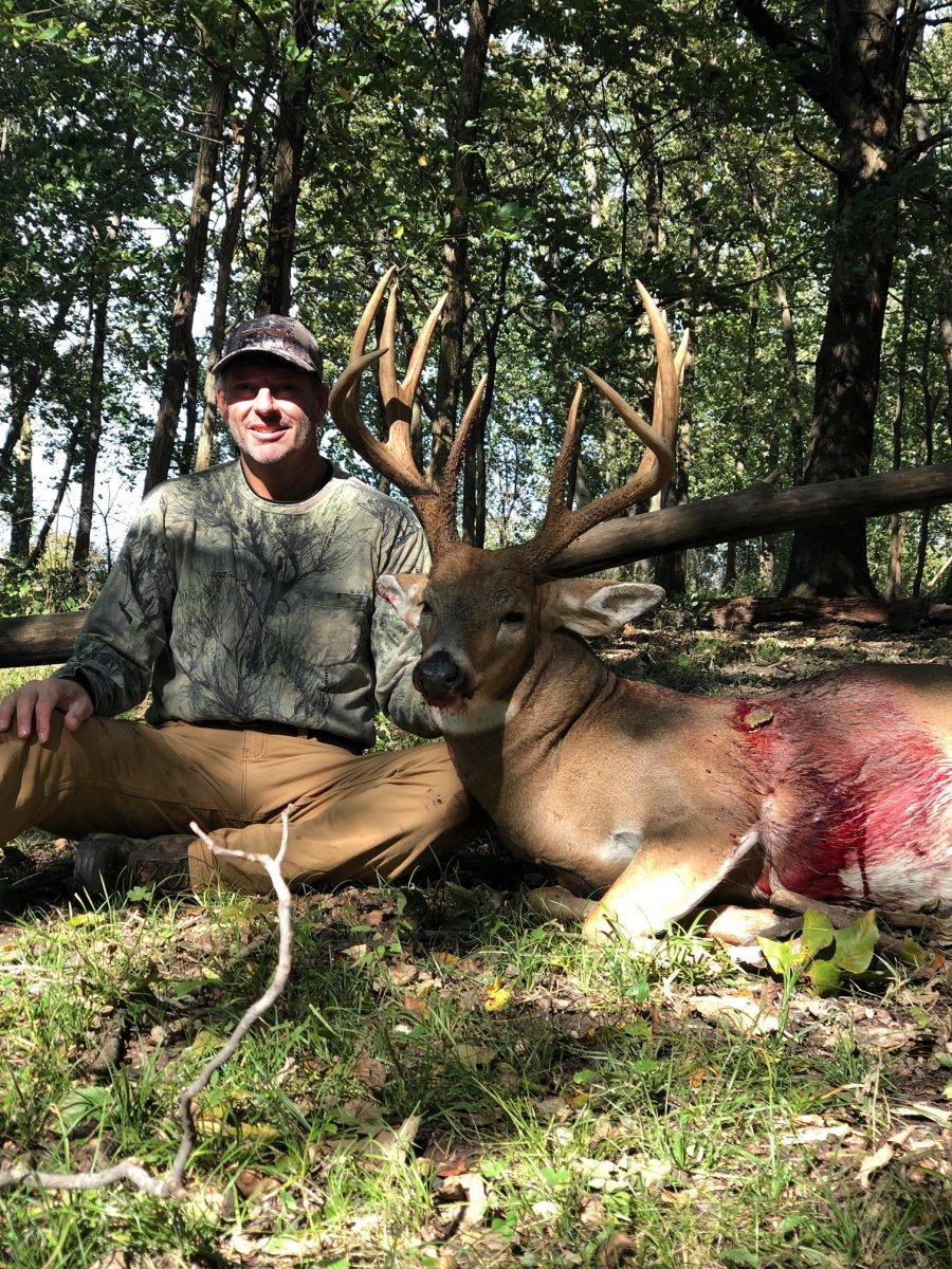 Russ 2019 Mule Deer Buck.jpeg