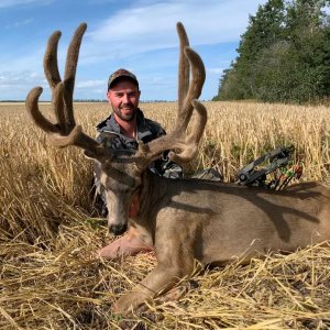 Mike's Outfitter Big Buck 2.jpg