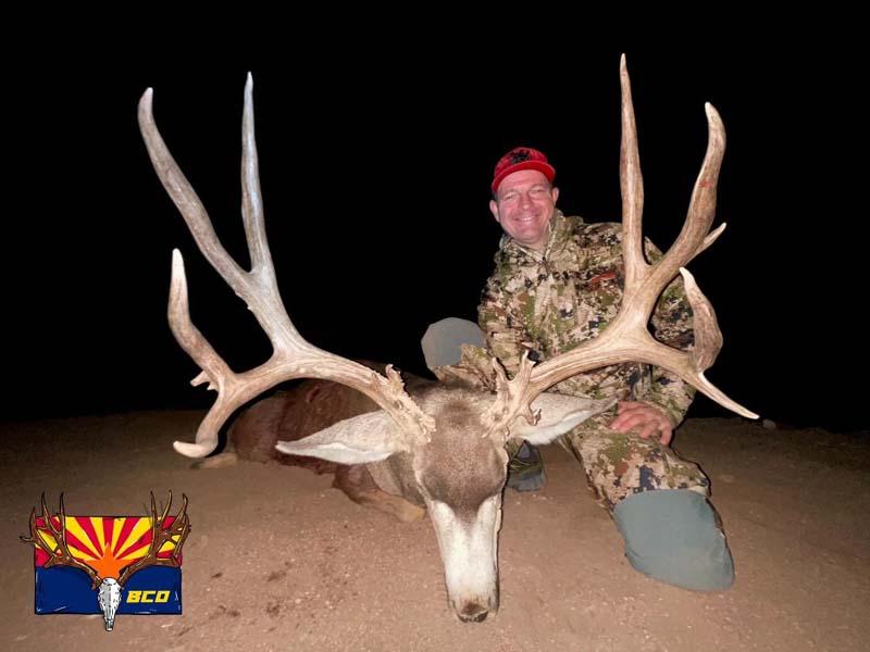 Arizona Trophy Buck with Big Chino Outfitters.jpg
